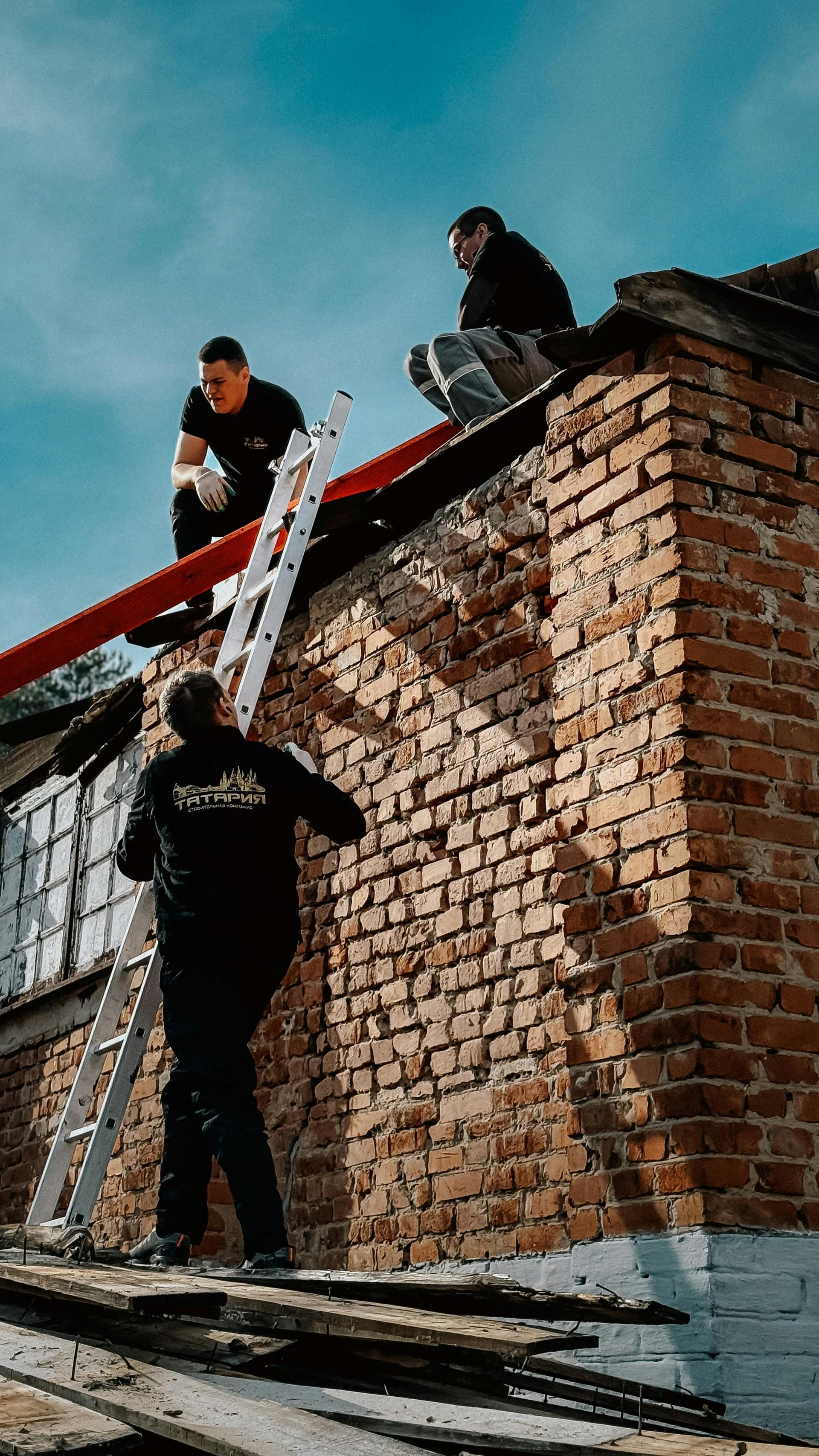Compagnons Horizon Expert sur un chantier — entreprise à taille humaine dans le Var