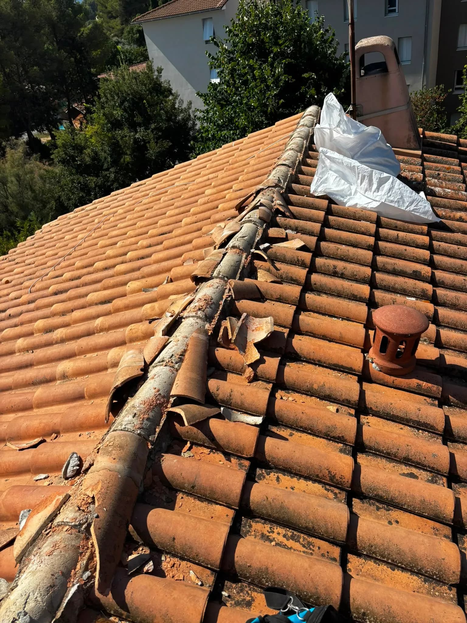 Réfection de faîtage avec membrane d'étanchéité à Roquevaire — photo 2